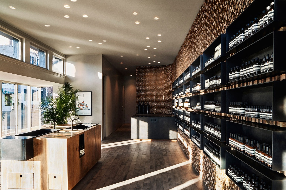 加盟佐泰，尊享英國高端洗護體驗